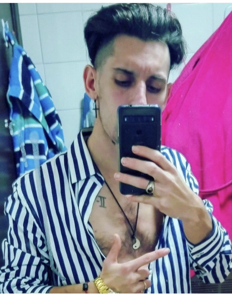 Mikee Chico de 24 años de  valencia busca sexo