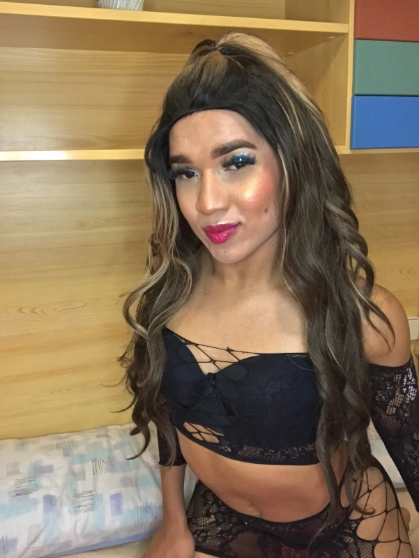 Valentina  Divertida chica trans colombiana disponible para ti 24 horas  - 1
