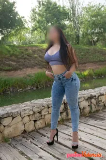 SOY LOLA CARIÑOSA COLOMBIANA DESPLAZAMIENTOS 24/7