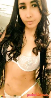 Escort TENGO GANAS DE SEXO DESENFRENADO    