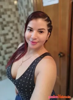 JOVENCITA JUGUETONA Y MUY ARDIENTE................